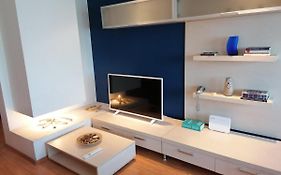 Wenie Apartment By Easybucharest